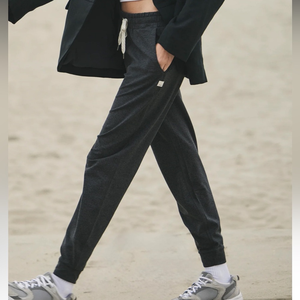 Vuori “Charcoal Heather” Performance Jogger